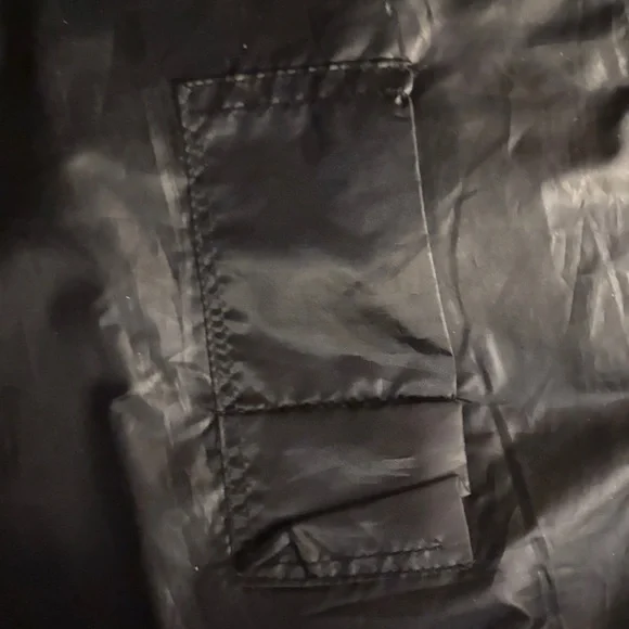 DSW Snakeskin Pattern Tote Bag - Picture 4 of 4